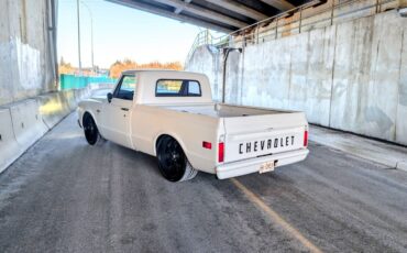 Chevrolet-C-10-1967-White-Black-4023-7