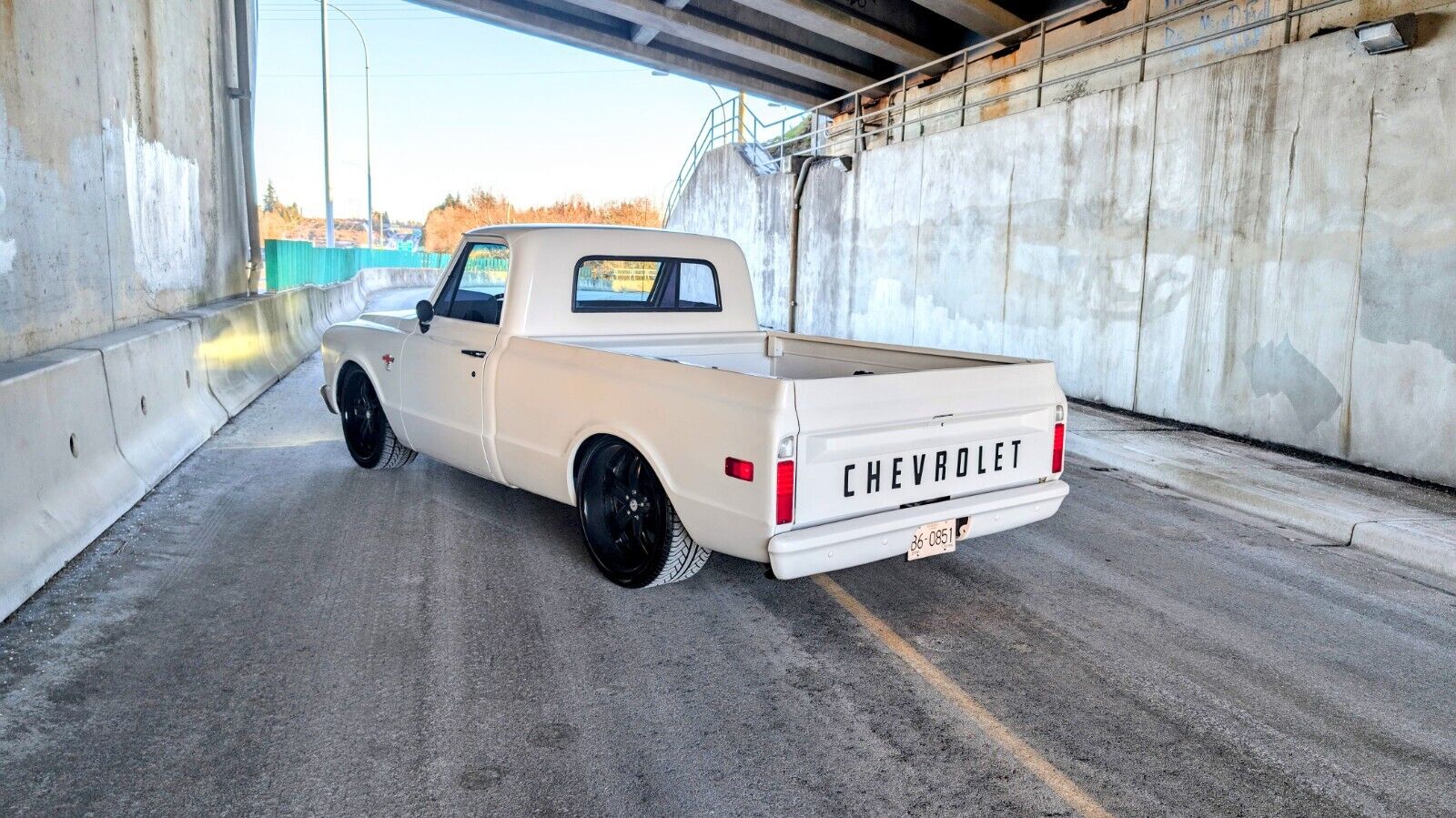 Chevrolet-C-10-1967-White-Black-4023-7