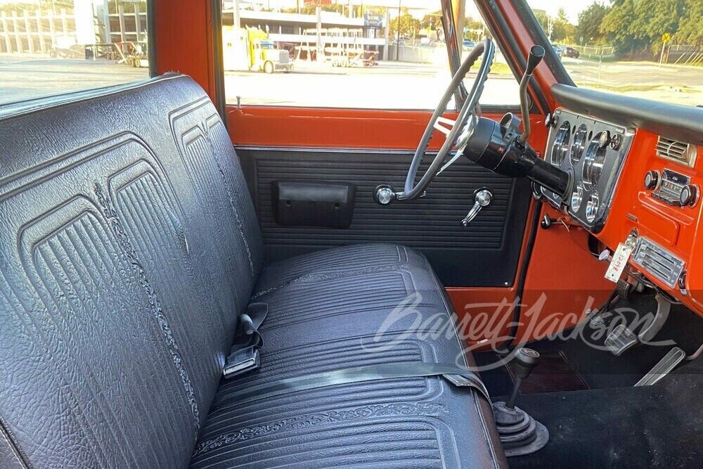 Chevrolet-C-10-1969-Orange-Black-2-3