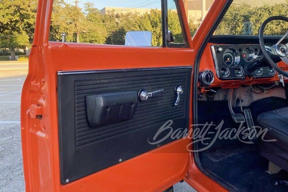 Chevrolet-C-10-1969-Orange-Black-2-6