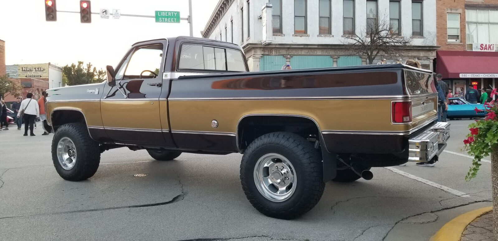 Chevrolet-C-10-1978-Brown-Brown-9495-9