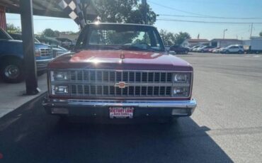 Chevrolet-C-10-1982-Red-Red-96561-2