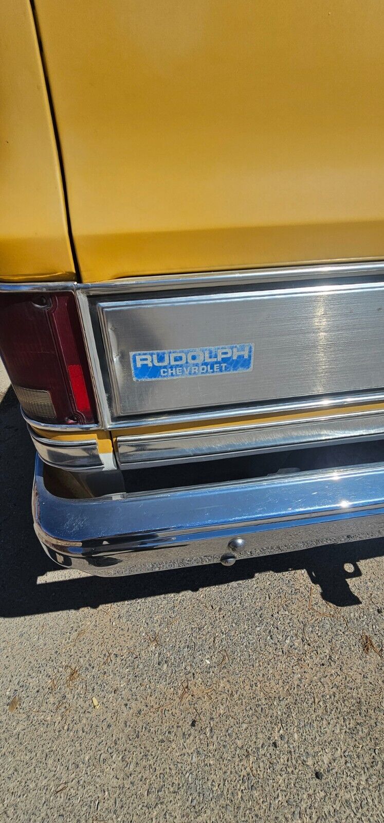 Chevrolet-C-10-1982-Yellow-Tan-134287-13