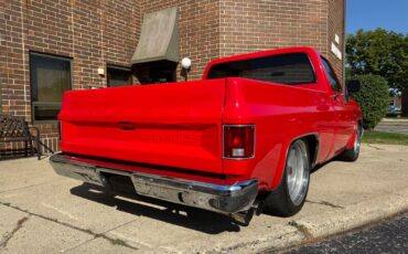 Chevrolet-C-10-1983-Red-Red-92399-10