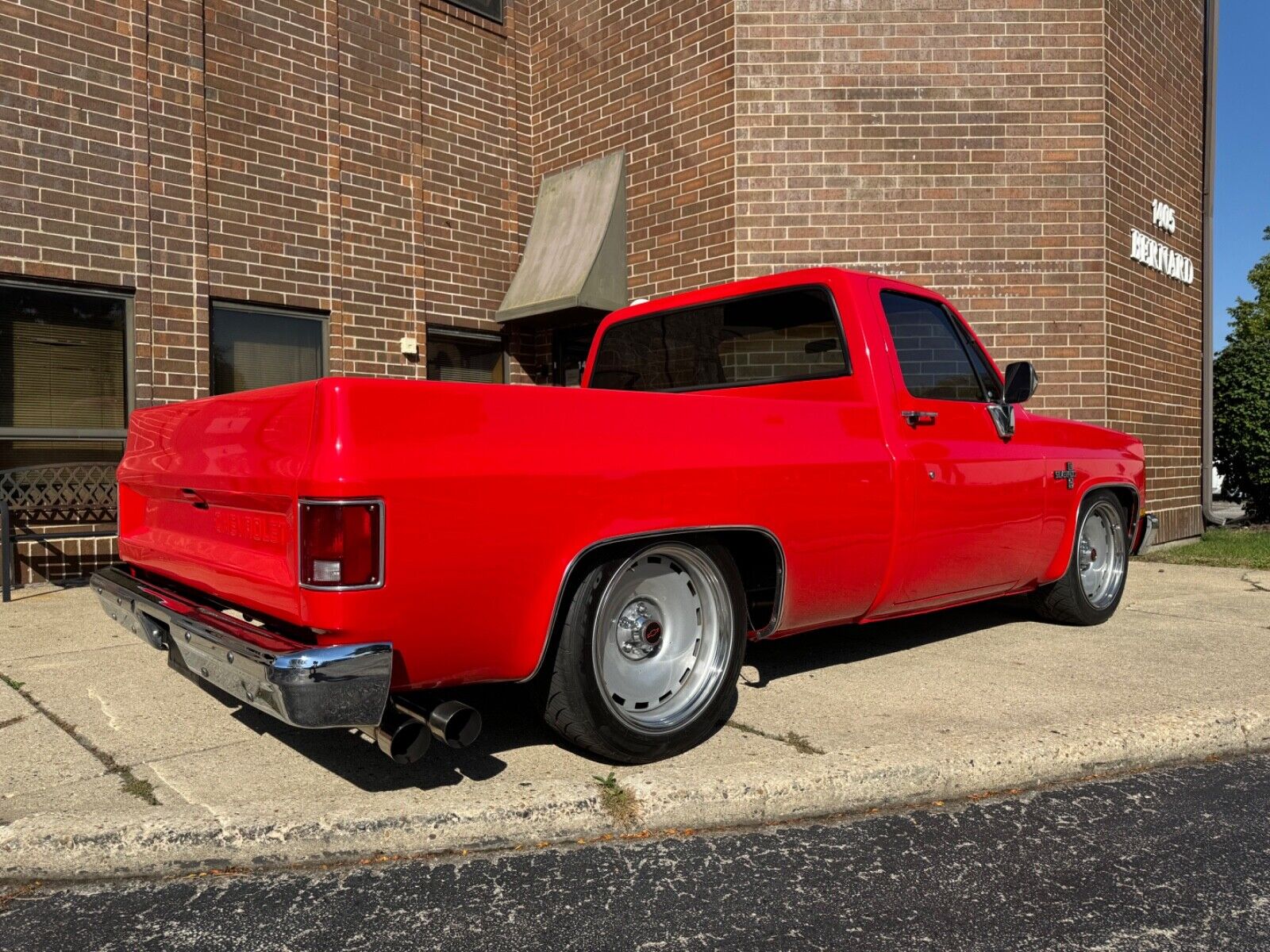 Chevrolet-C-10-1983-Red-Red-92399-11