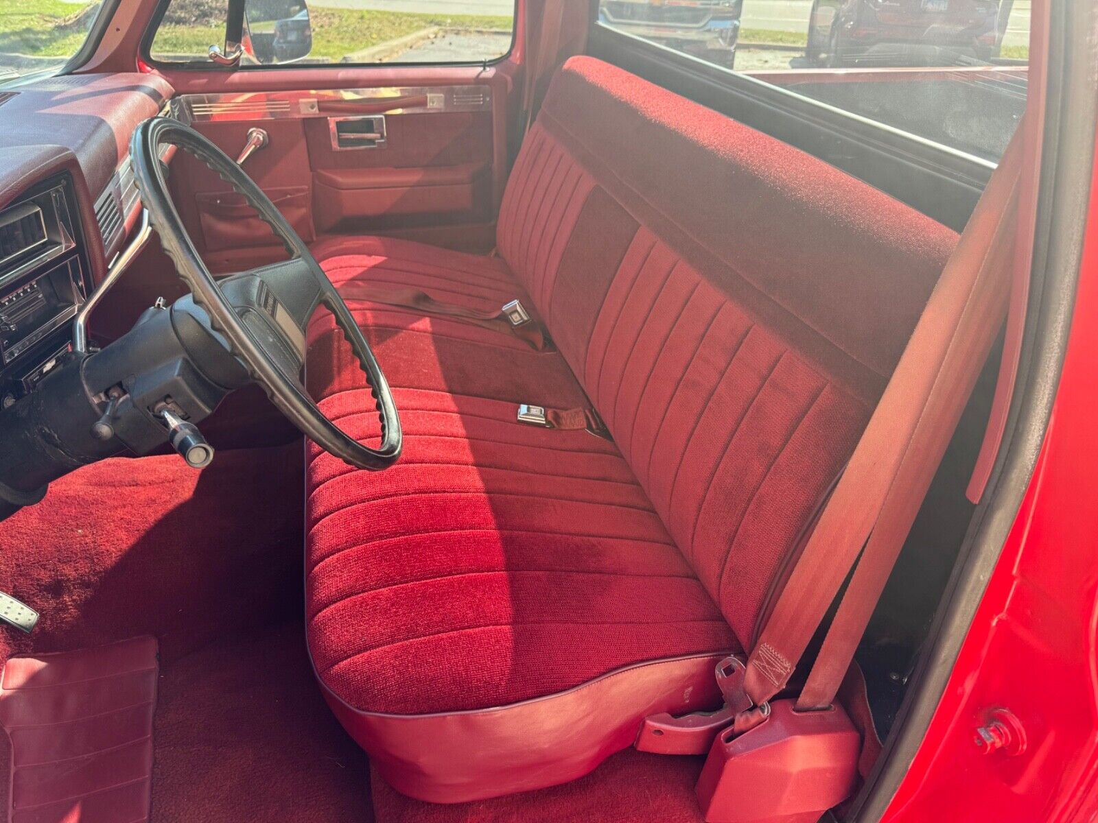 Chevrolet-C-10-1983-Red-Red-92399-25