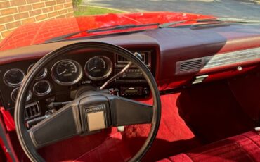 Chevrolet-C-10-1983-Red-Red-92399-27