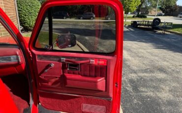 Chevrolet-C-10-1983-Red-Red-92399-33