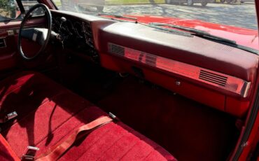 Chevrolet-C-10-1983-Red-Red-92399-35