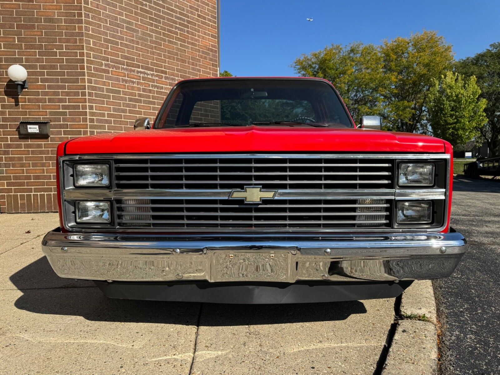 Chevrolet-C-10-1983-Red-Red-92399-6