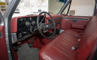 Chevrolet-C-10-1984-Silver-Burgundy-23442-19