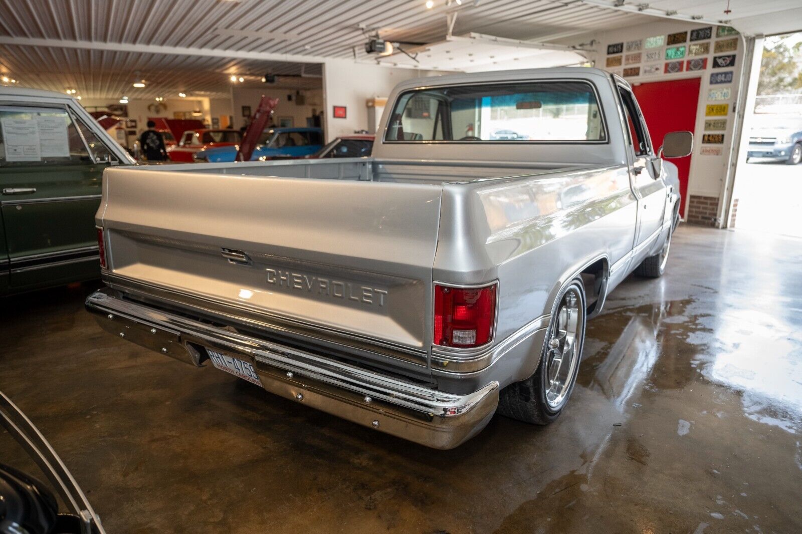 Chevrolet-C-10-1984-Silver-Burgundy-23442-24