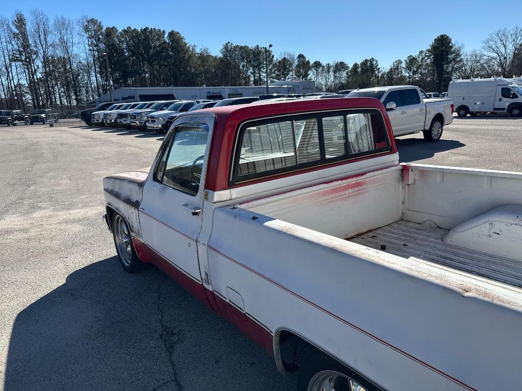 Chevrolet-C-10-1984-White-Red-0-24