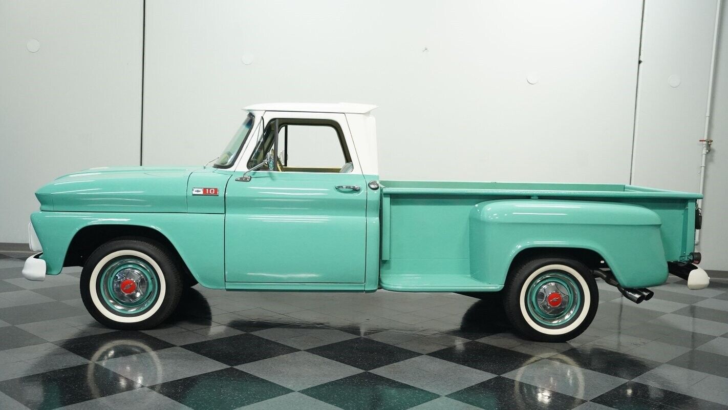 Chevrolet-C-10-Pickup-1965-Teal-White-21631-2