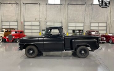 Chevrolet-C-10-Pickup-1966-Black-Black-76352-3