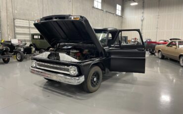 Chevrolet-C-10-Pickup-1966-Black-Black-76352-8