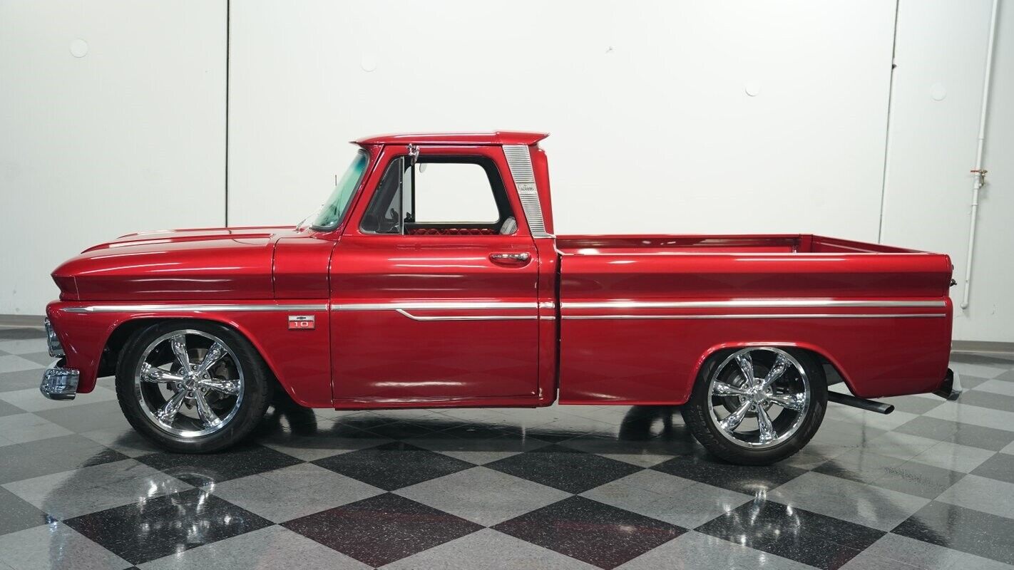 Chevrolet-C-10-Pickup-1966-Burgundy-Gray-84803-2