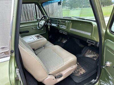 Chevrolet-C-10-Pickup-1966-Green-Tan-4023-9