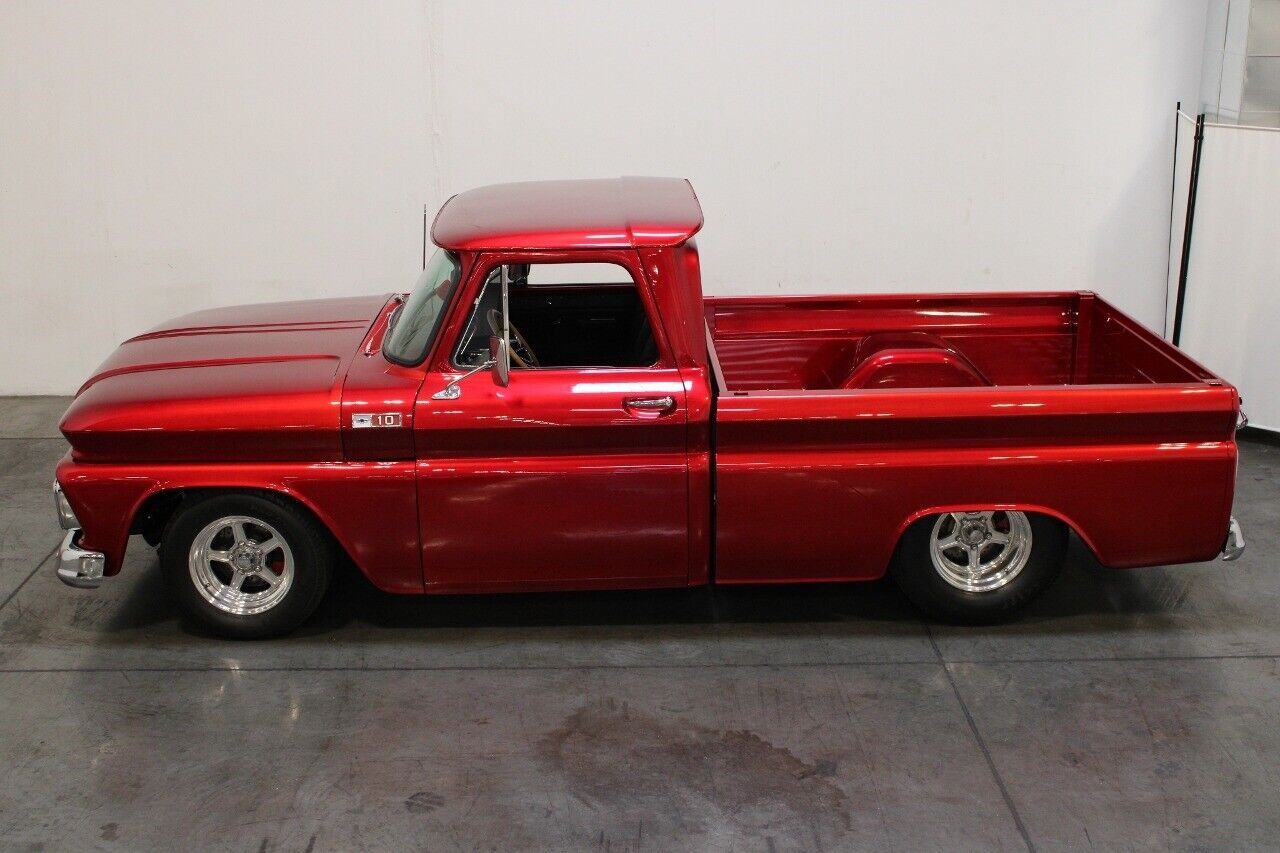 Chevrolet-C-10-Pickup-1966-Red-Black-80498-10