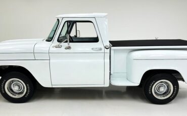 Chevrolet-C-10-Pickup-1966-White-Black-125538-1