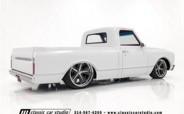 Chevrolet-C-10-Pickup-1967-White-Red-2643-38