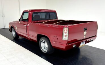 Chevrolet-C-10-Pickup-1968-Red-Khaki-100481-2