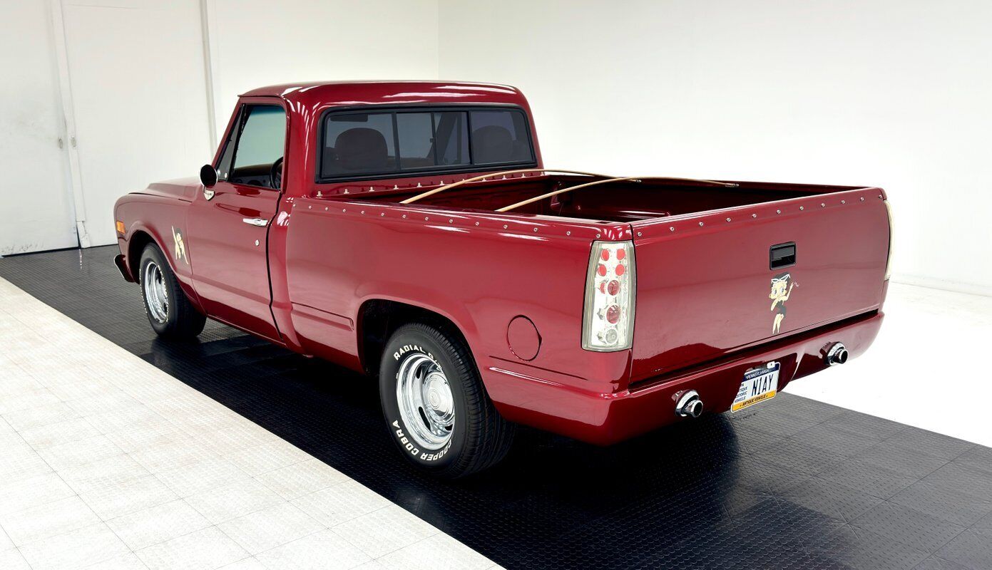 Chevrolet-C-10-Pickup-1968-Red-Khaki-100481-2