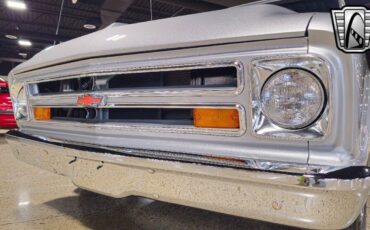 Chevrolet-C-10-Pickup-1968-Silver-Black-1049-10