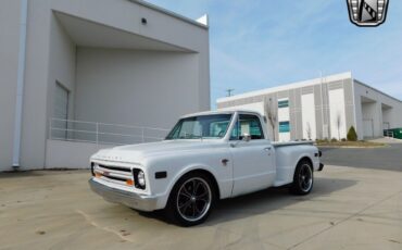 Chevrolet-C-10-Pickup-1968-White-Black-35803-2