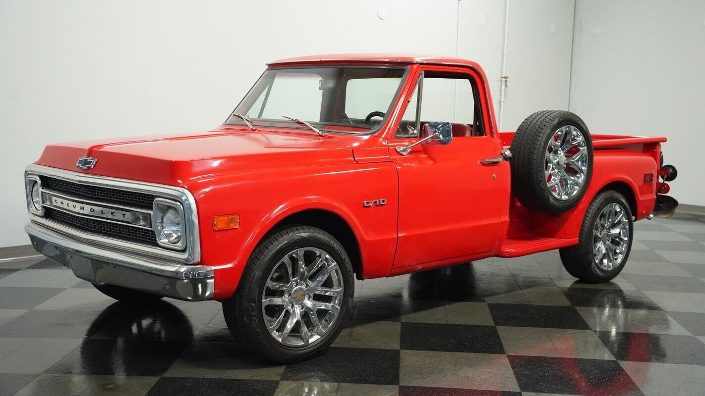 Chevrolet-C-10-Pickup-1969-Red-Black-45308-5