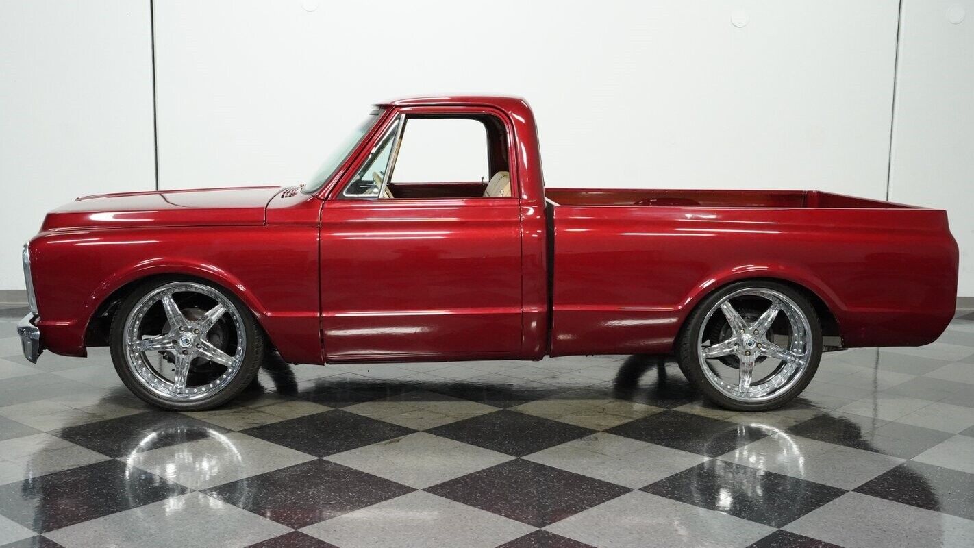 Chevrolet-C-10-Pickup-1970-Burgundy-Tan-0-2