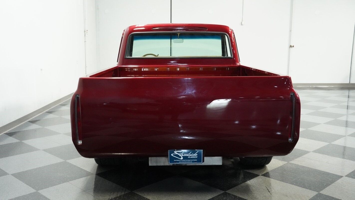 Chevrolet-C-10-Pickup-1970-Burgundy-Tan-0-9