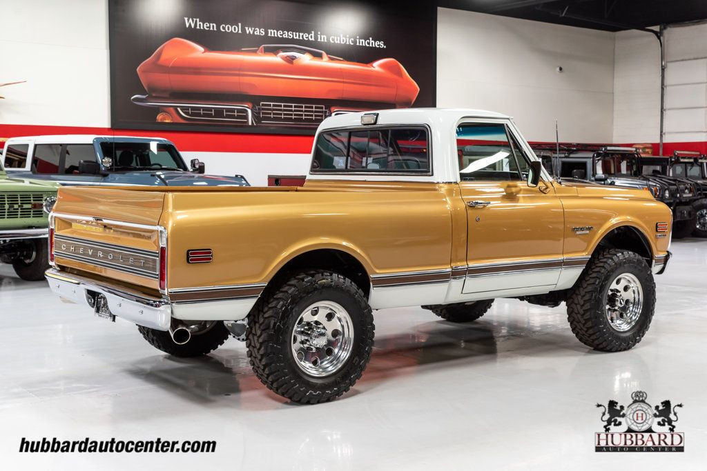 Chevrolet-C-10-Pickup-1970-Gold-and-White-Black-373-5