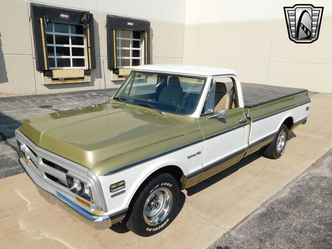 Chevrolet-C-10-Pickup-1971-Gold-Tan-76219-2