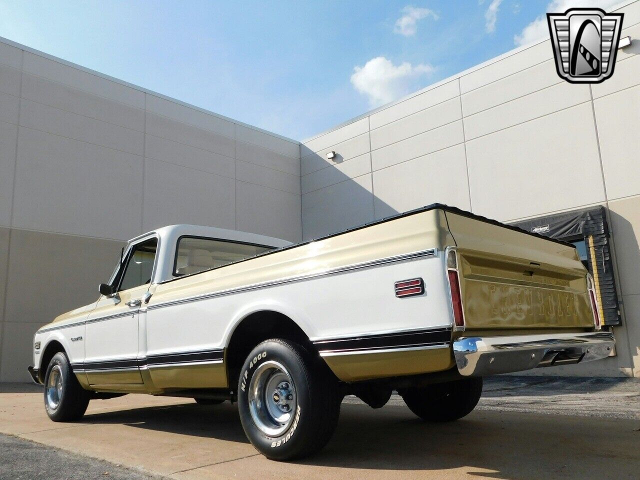 Chevrolet-C-10-Pickup-1971-Gold-Tan-76219-9