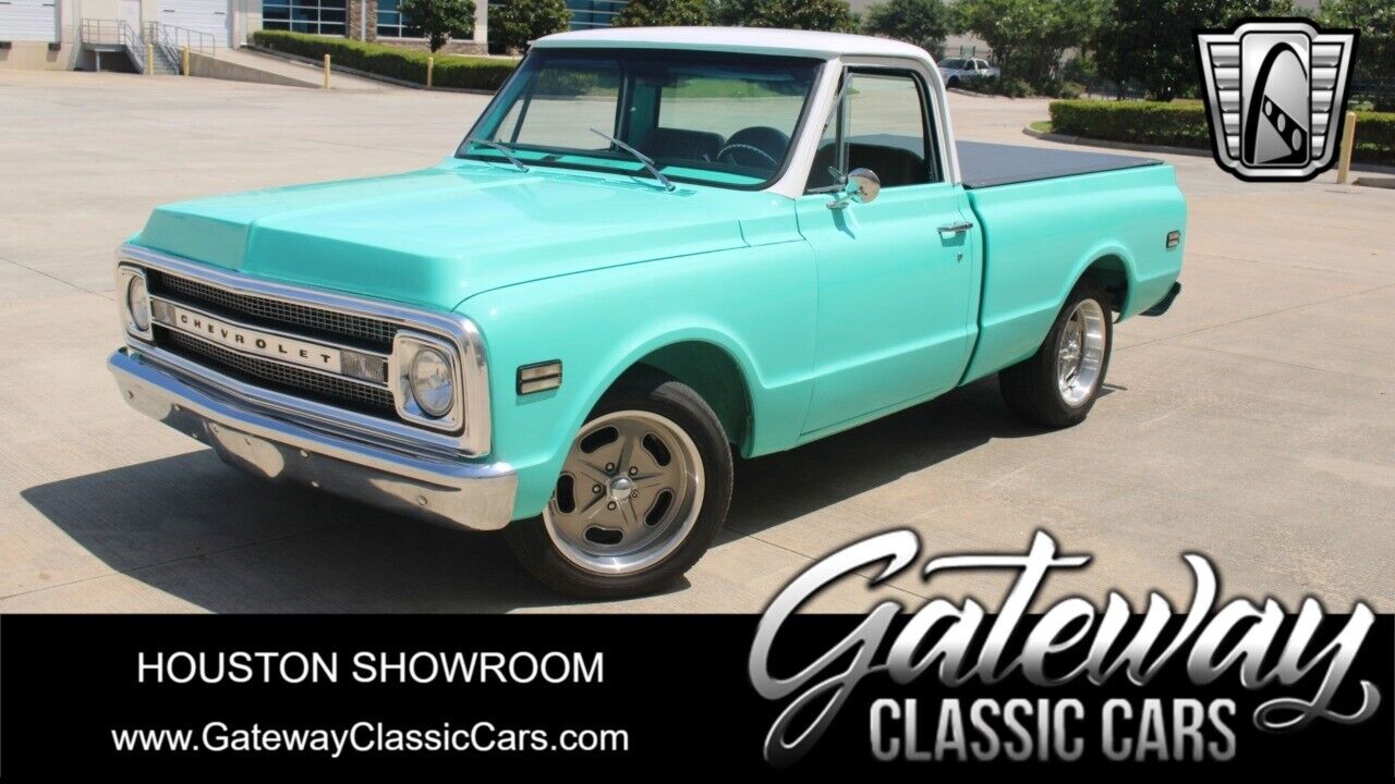 Chevrolet C-10  year1}