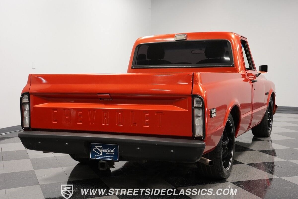 Chevrolet-C-10-Pickup-1972-Orange-Black-36658-11