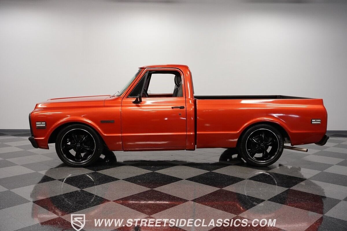 Chevrolet-C-10-Pickup-1972-Orange-Black-36658-2