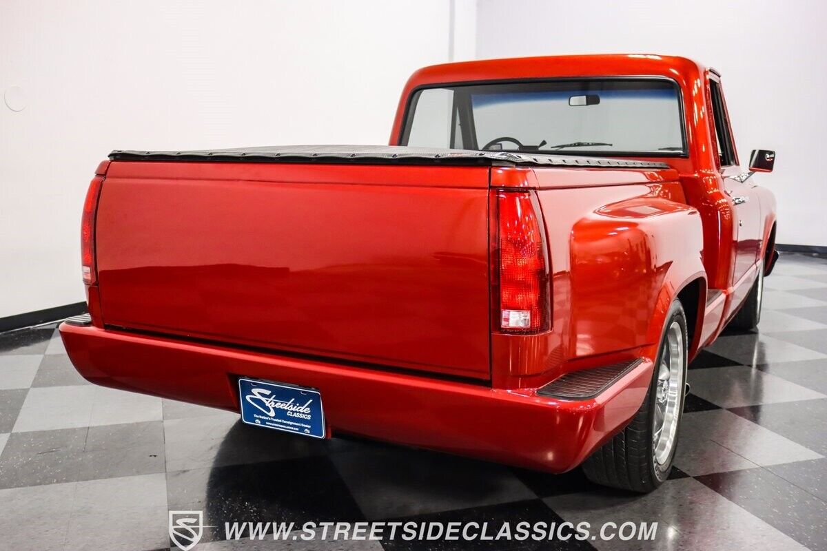 Chevrolet-C-10-Pickup-1972-Red-Black-68751-11