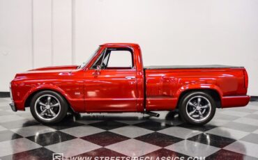 Chevrolet-C-10-Pickup-1972-Red-Black-68751-2