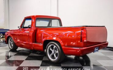 Chevrolet-C-10-Pickup-1972-Red-Black-68751-7