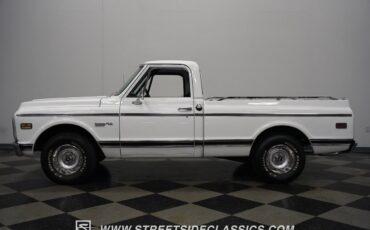 Chevrolet-C-10-Pickup-1972-White-Black-67020-9