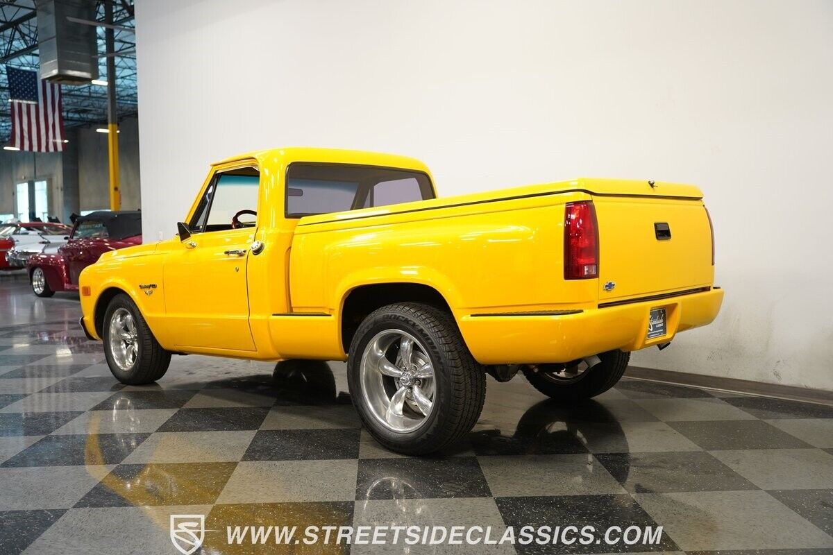 Chevrolet-C-10-Pickup-1972-Yellow-Black-6671-6