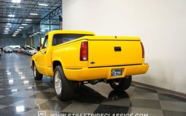 Chevrolet-C-10-Pickup-1972-Yellow-Black-6671-7