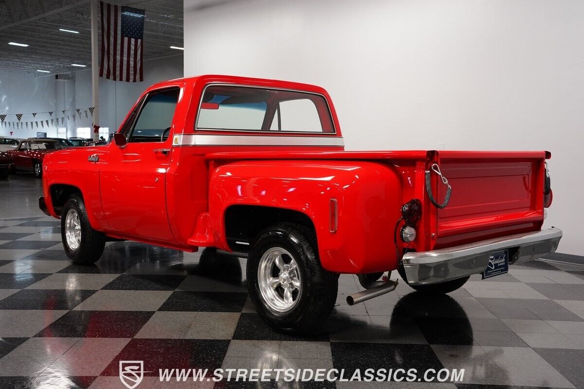 Chevrolet-C-10-Pickup-1973-Red-Red-12426-9