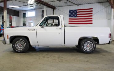 Chevrolet-C-10-Pickup-1973-White-Gray-15374-2