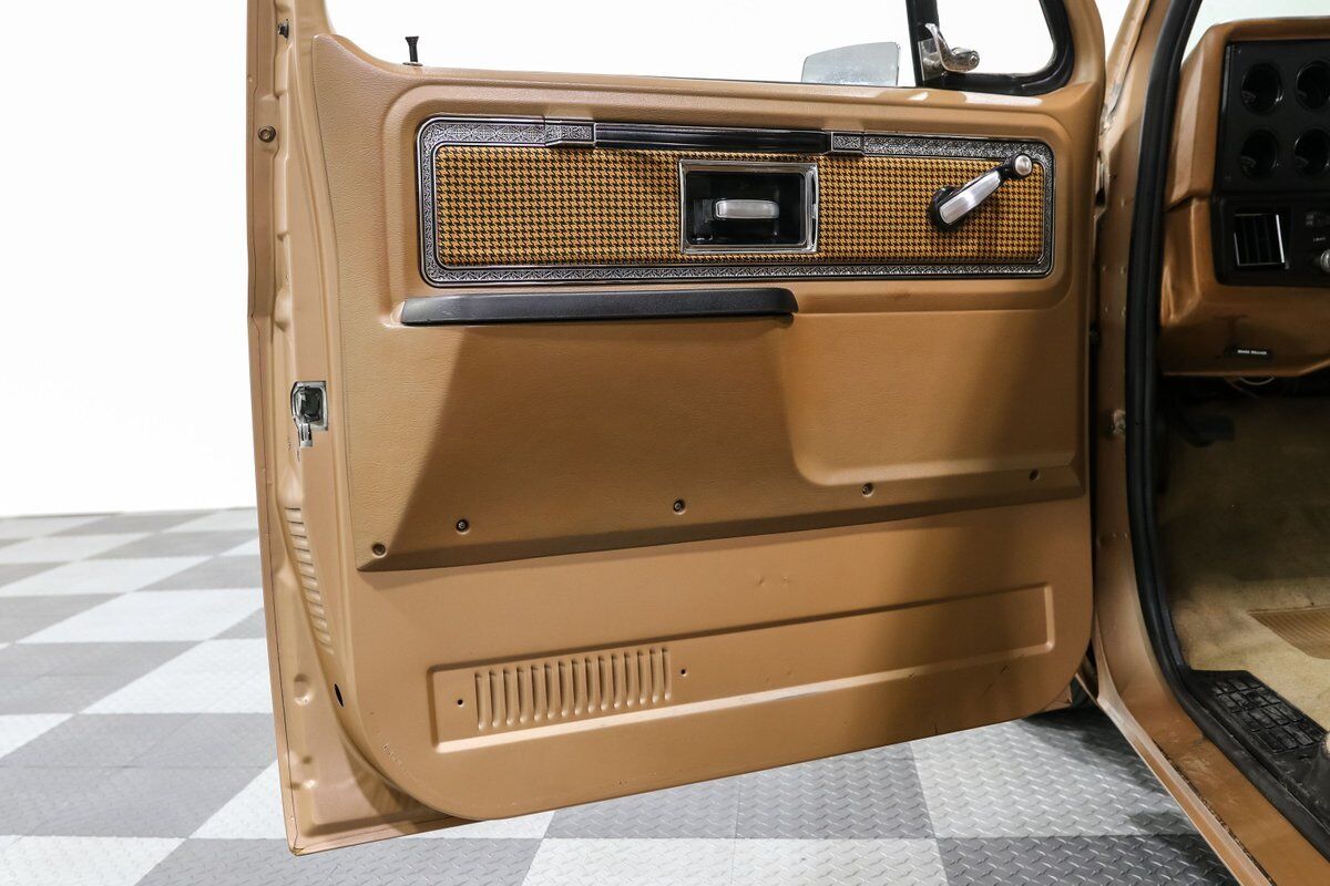 Chevrolet-C-10-Pickup-1980-Brown-Brown-97-11