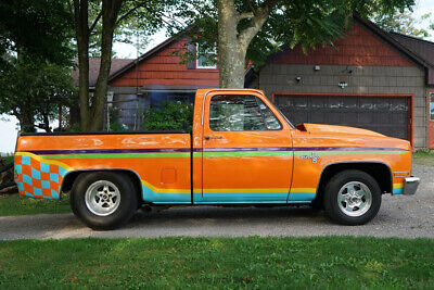 Chevrolet-C-10-Pickup-1981-Orange-Black-2-8