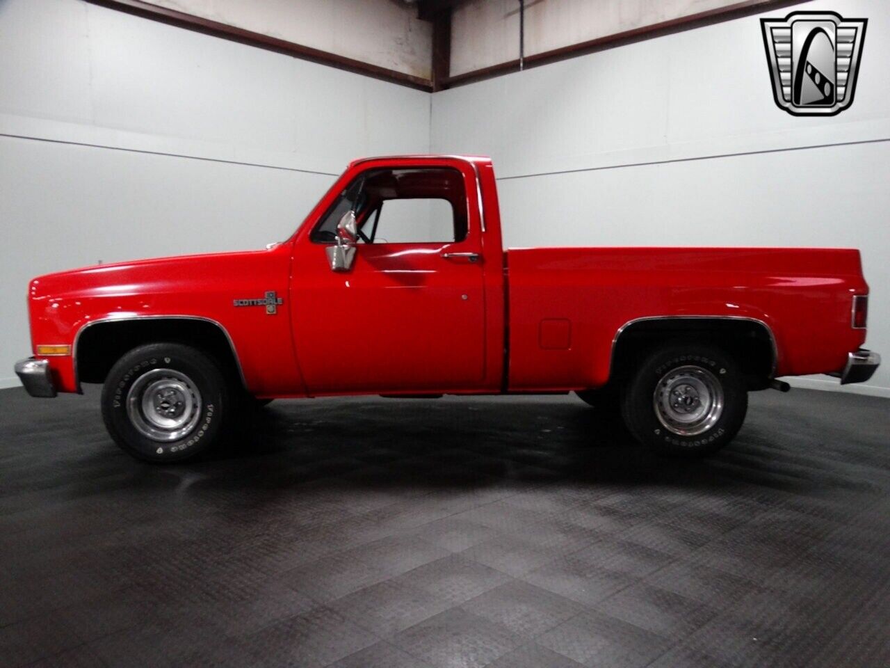 Chevrolet-C-10-Pickup-1981-Red-Red-31665-4