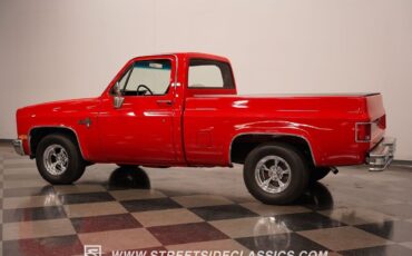 Chevrolet-C-10-Pickup-1982-Red-Carmine-110280-10